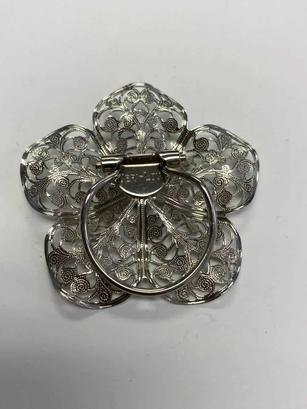 Vintage Jeri Lou Filigree Floral Statement scarf pin  in Silver Tone